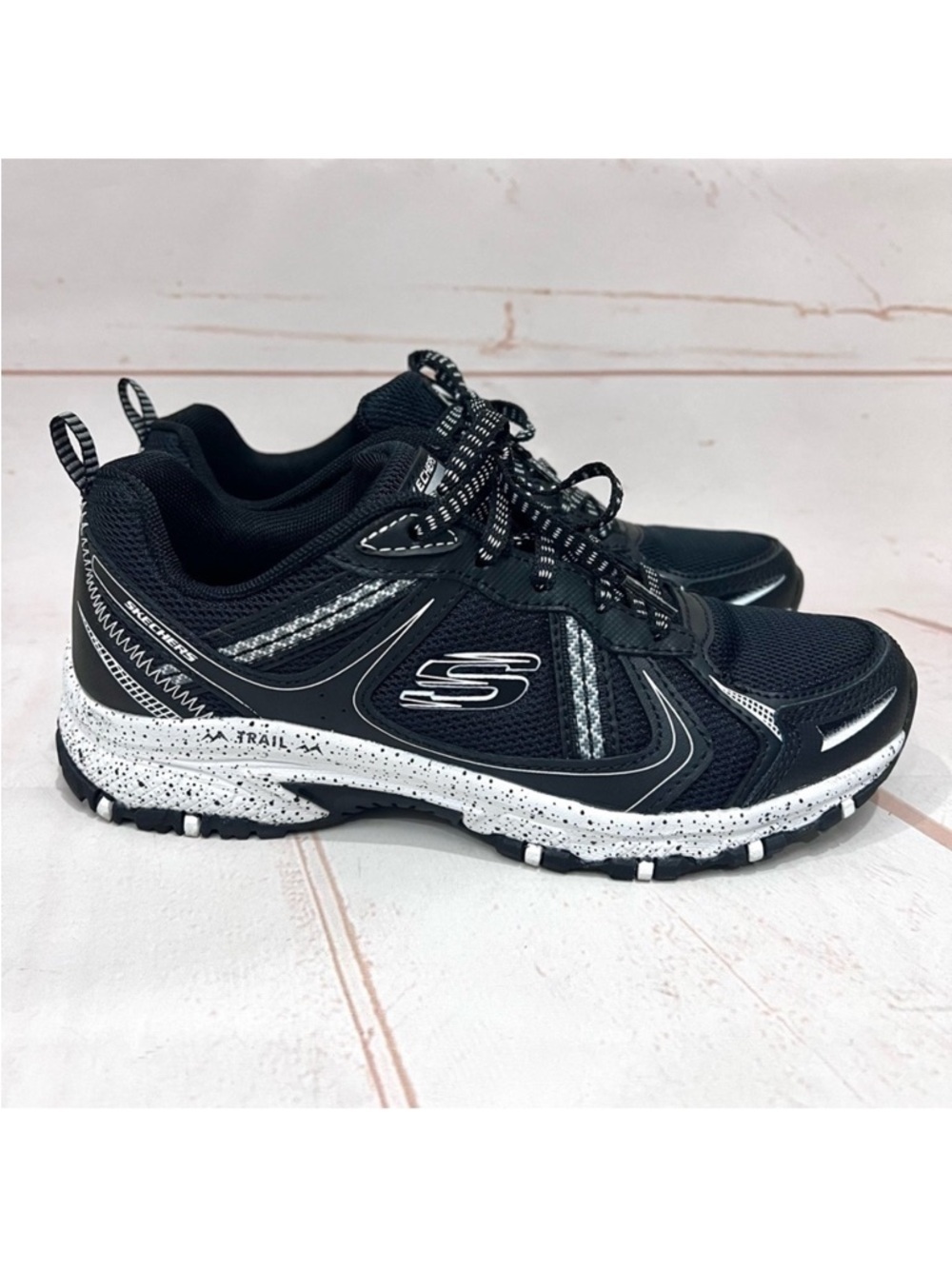 Skechers Hillcrest Trail Memory Foam Hiking Running Athletic Shoes Sneakers